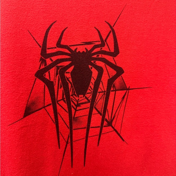 Spiderman Red Graphic Men's T-Shirt size medium/large - Picture 2 of 6